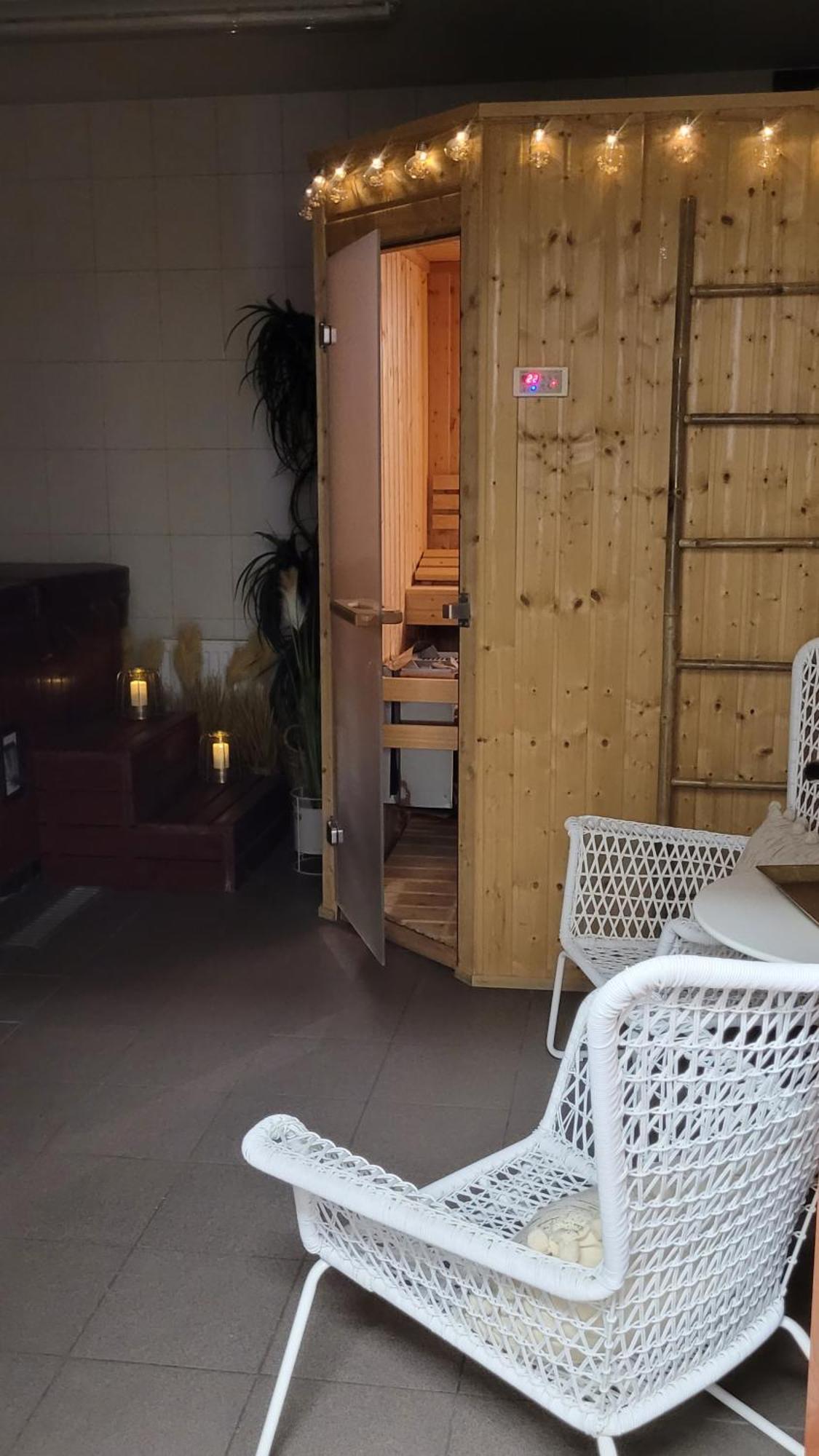 Hotel Maxim Kwidzyn Ngoại thất bức ảnh