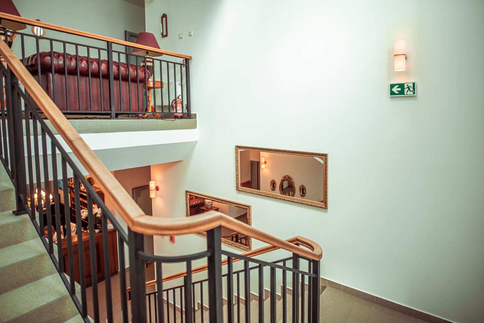 Hotel Maxim Kwidzyn Ngoại thất bức ảnh