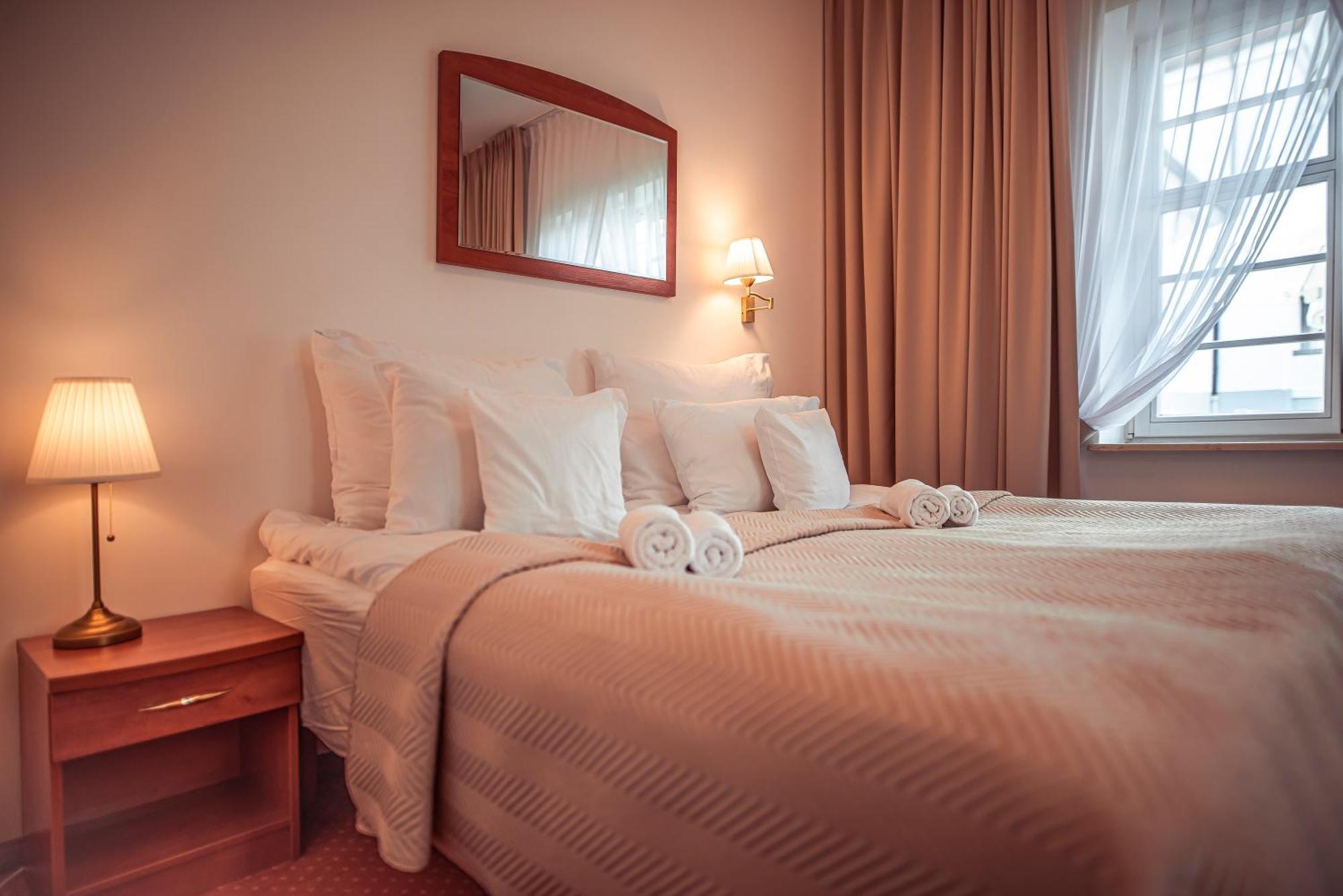 Hotel Maxim Kwidzyn Ngoại thất bức ảnh
