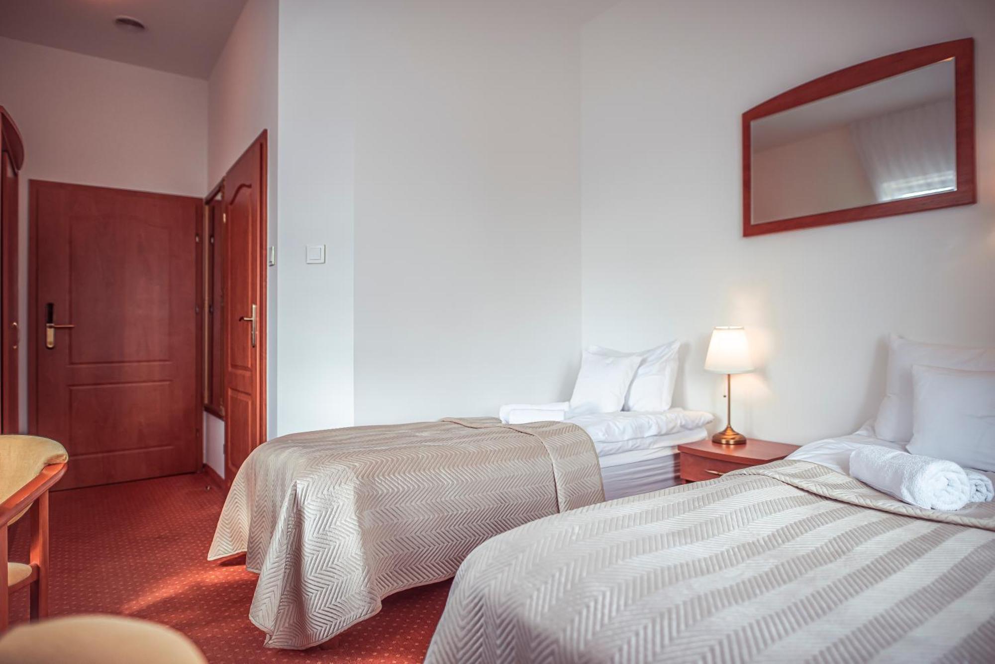 Hotel Maxim Kwidzyn Ngoại thất bức ảnh