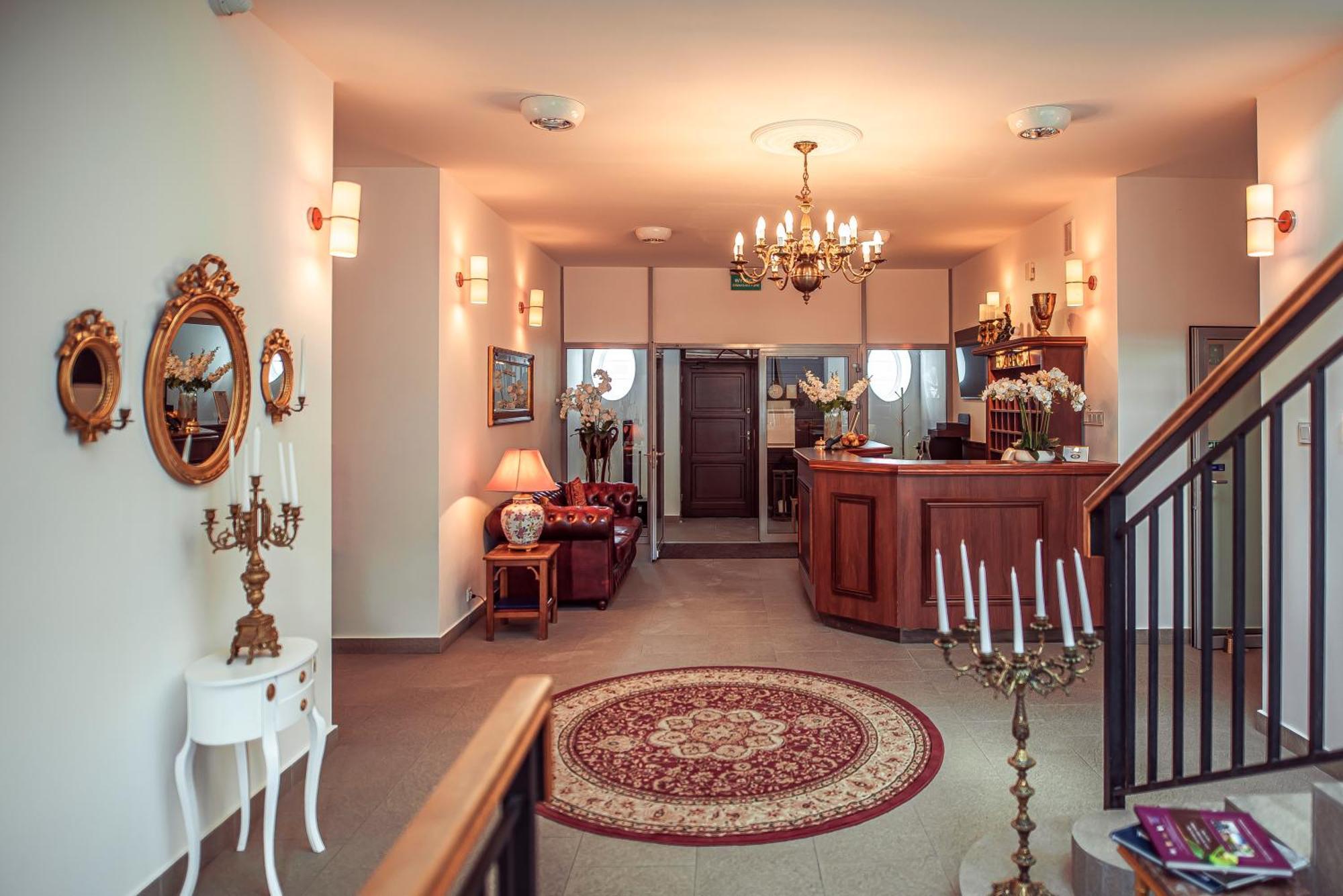 Hotel Maxim Kwidzyn Ngoại thất bức ảnh