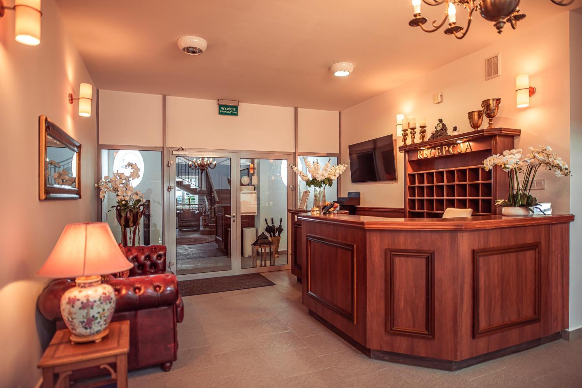 Hotel Maxim Kwidzyn Ngoại thất bức ảnh