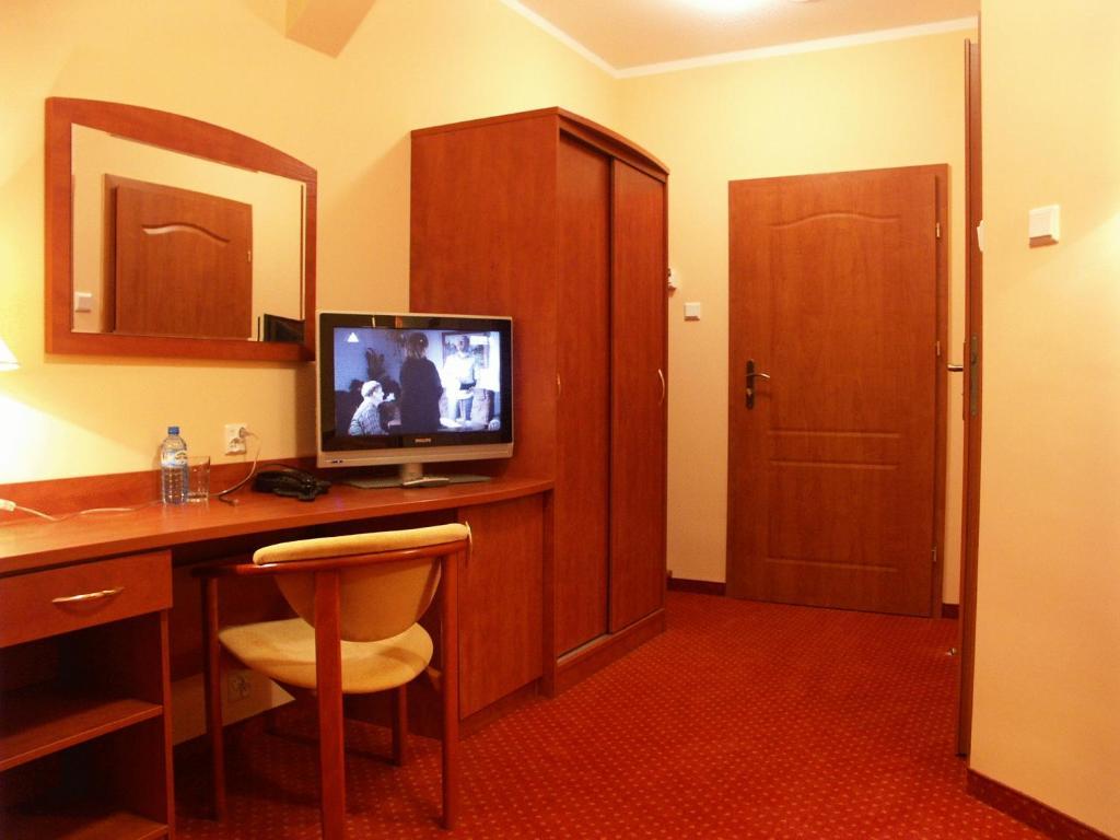 Hotel Maxim Kwidzyn Ngoại thất bức ảnh